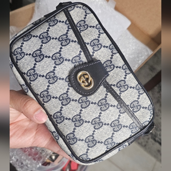 Gucci Handbags - Dark blue vintage gucci crossbody